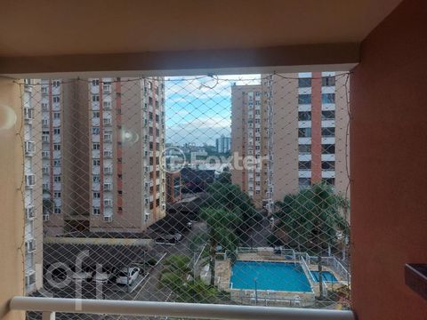 Image 4 - 300244