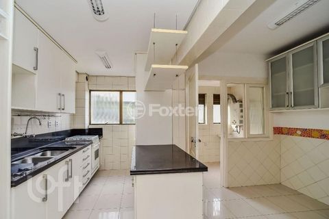 Image 7 - 300902