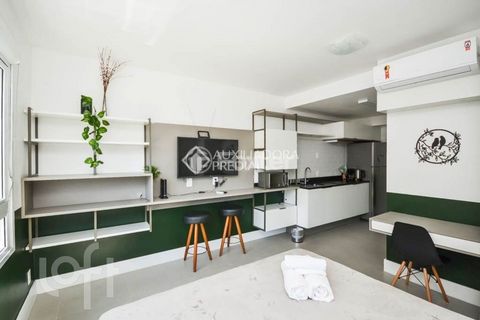 Image 1 - 302417