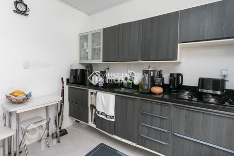 Image 17 - 302776