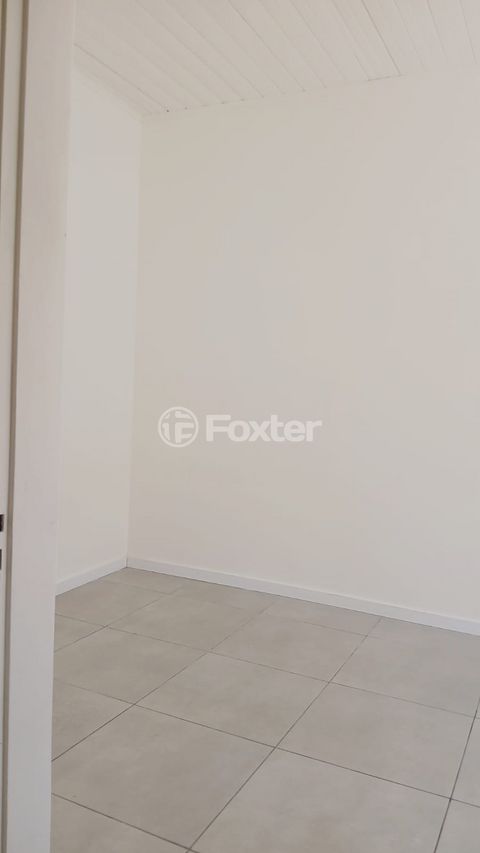 Image 5 - 302794