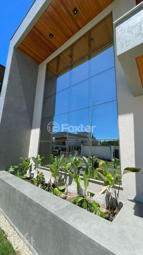 Image 10 - 302946