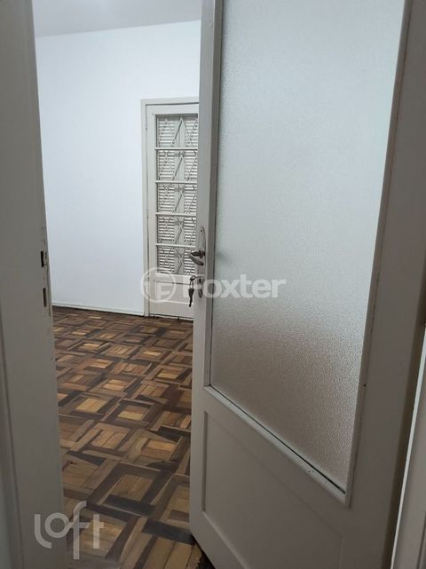 Image 3 - 303545