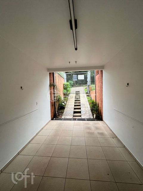 Image 3 - 304189