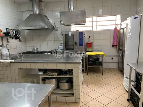 Image 10 - 304317