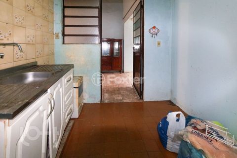 Image 15 - 304408