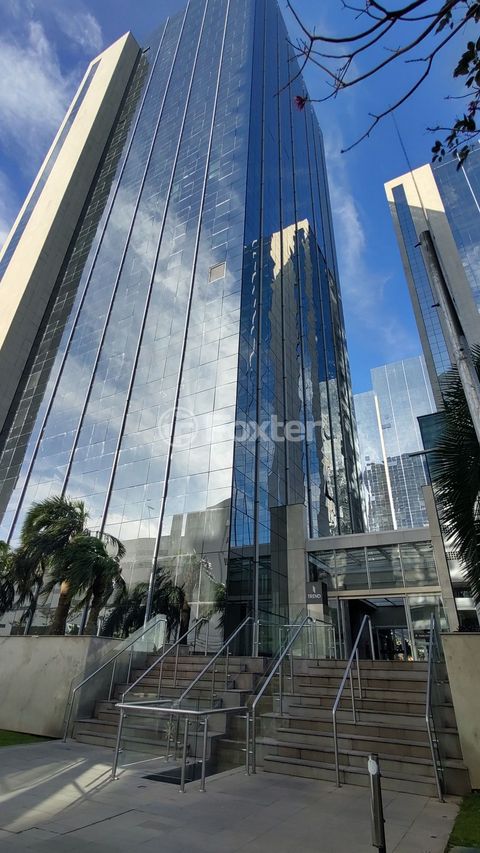 Image 15 - 304592