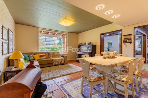 Image 17 - 304721