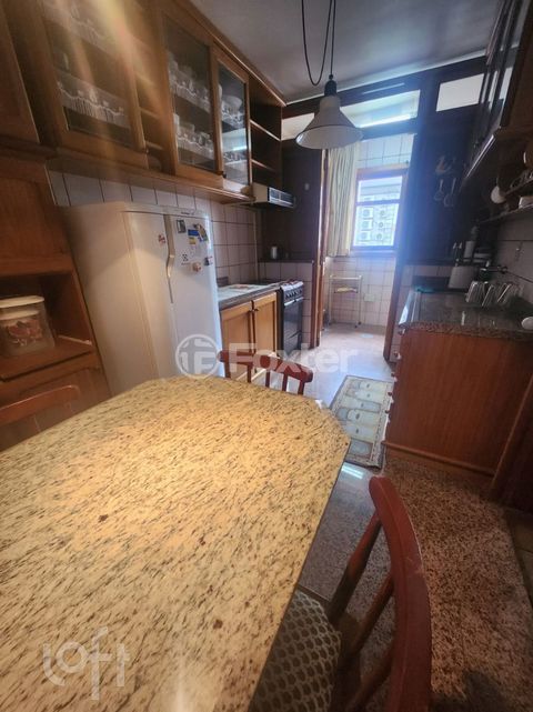 Image 1 - 304748