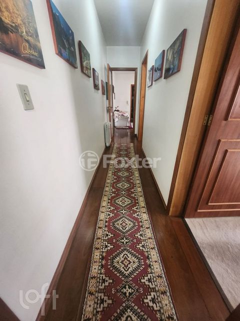 Image 12 - 304748