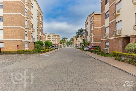 Image 17 - 304772