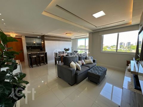 Image 7 - 304787