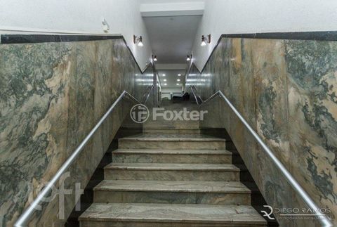 Image 2 - 304897