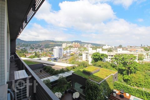 Image 14 - 305077