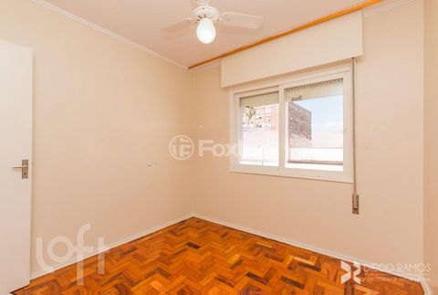 Image 8 - 305095