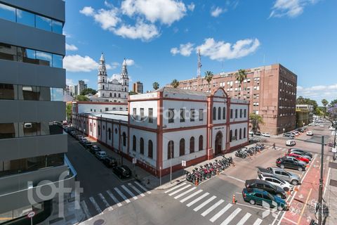 Image 17 - 305095