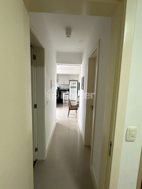 Image 6 - 305171