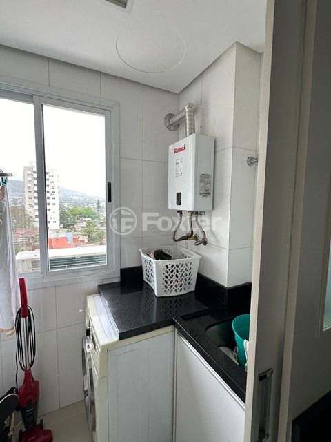 Image 11 - 305171