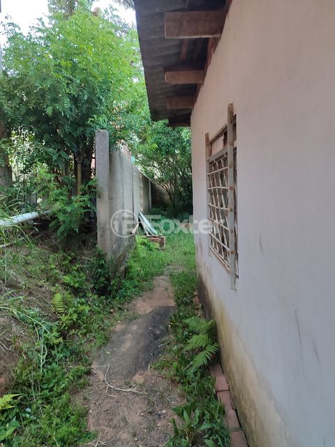 Image 1 - 305177