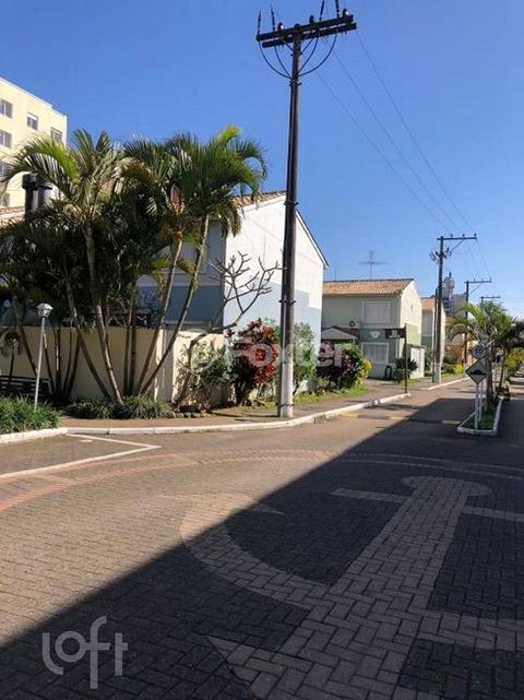 Image 3 - 305327