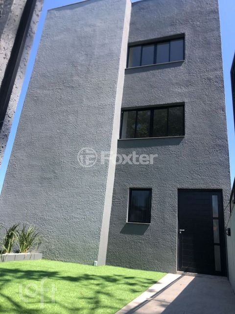 Image 10 - 305364