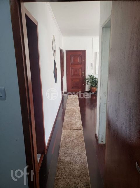 Image 4 - 305497