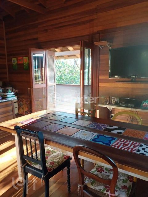 Image 4 - 305508