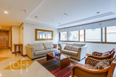 Image 17 - 305553