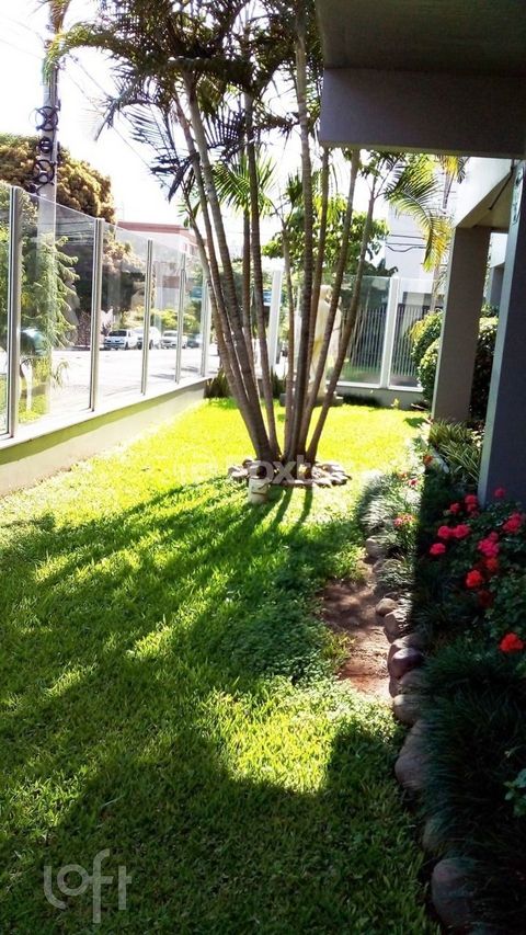 Image 11 - 305586