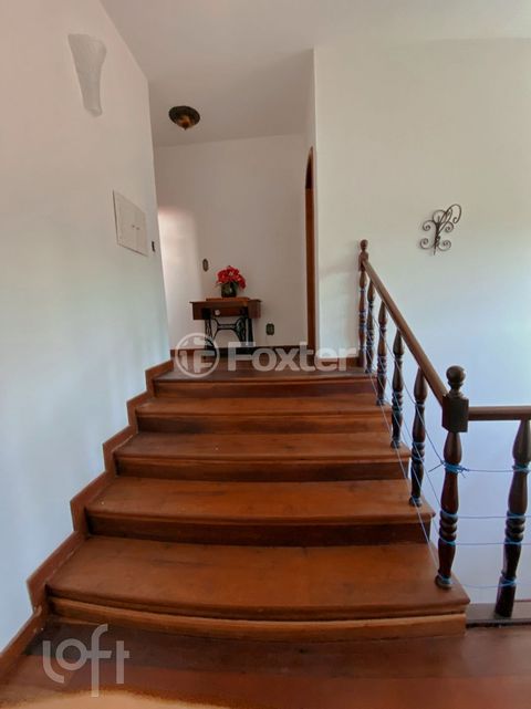 Image 7 - 305601