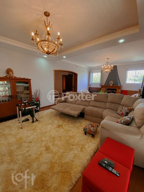 Image 16 - 305601