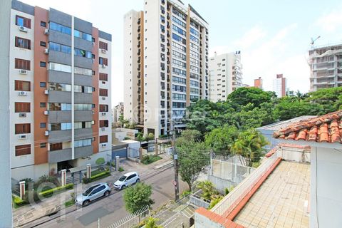 Image 9 - 305871