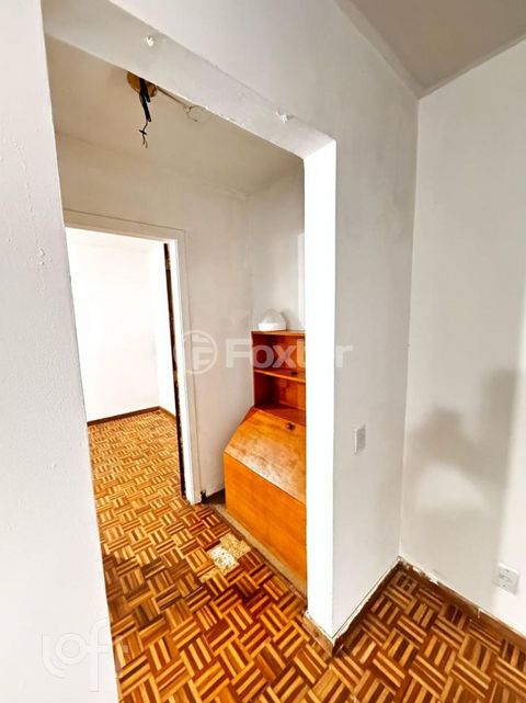 Image 3 - 305893