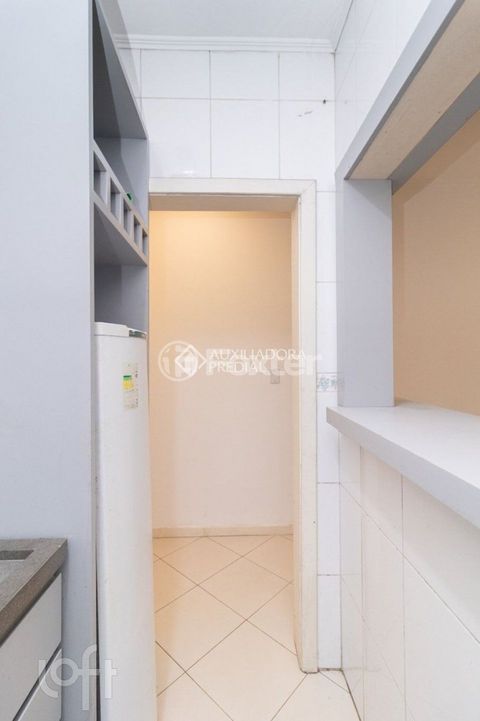 Image 7 - 305960