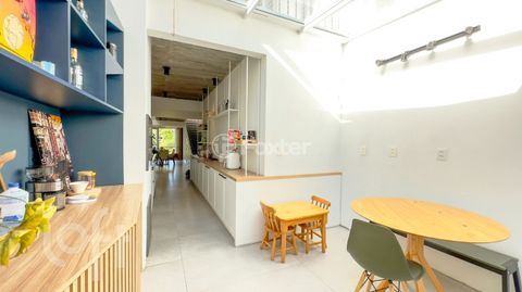 Image 18 - 306304