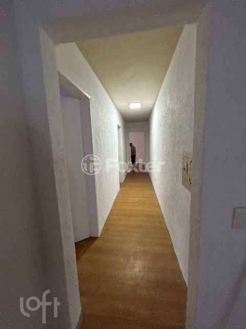 Image 4 - 306367