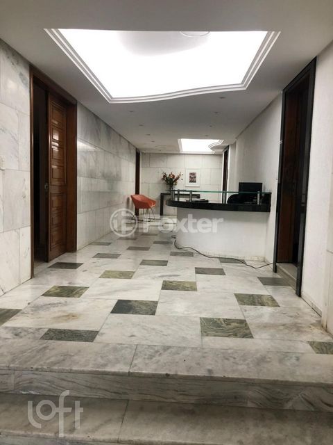 Image 2 - 306472