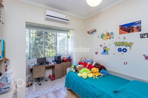 Image 17 - 306510