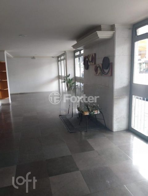 Image 10 - 306544