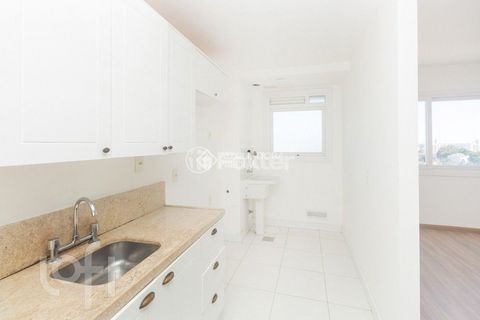 Image 17 - 306615