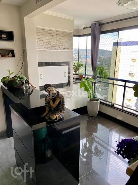 Image 1 - 306686