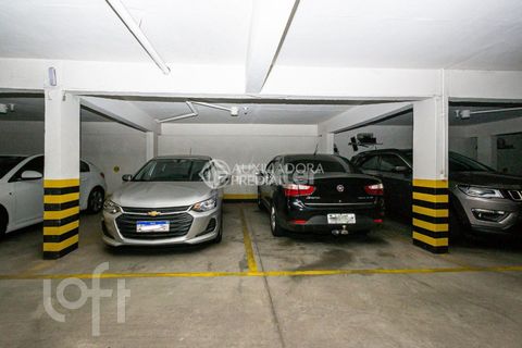 Image 16 - 306686