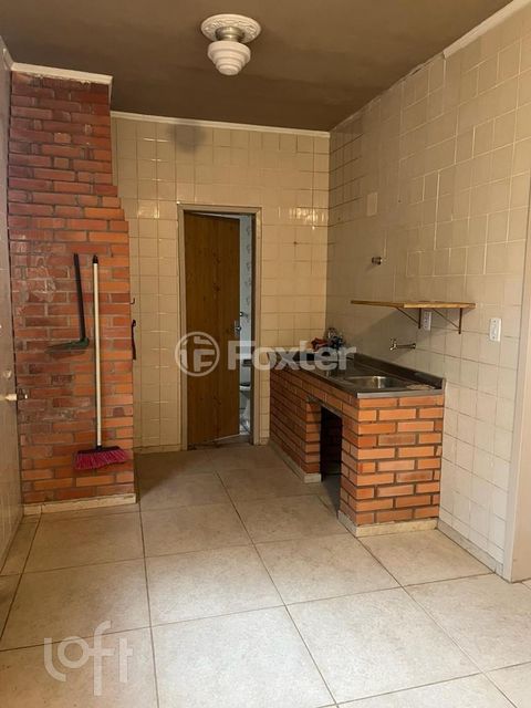 Image 15 - 306948