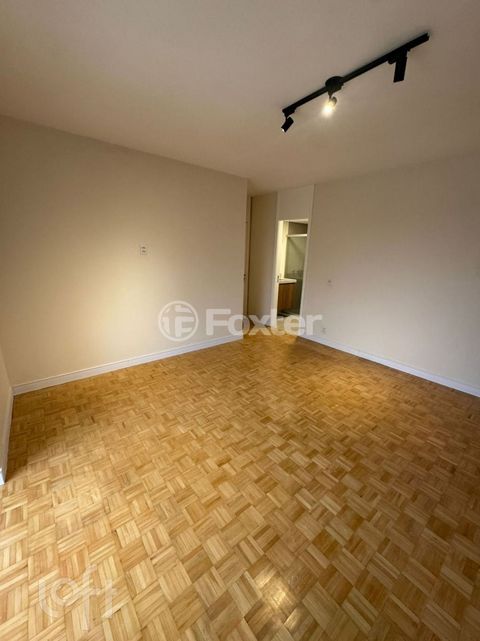 Image 7 - 306956