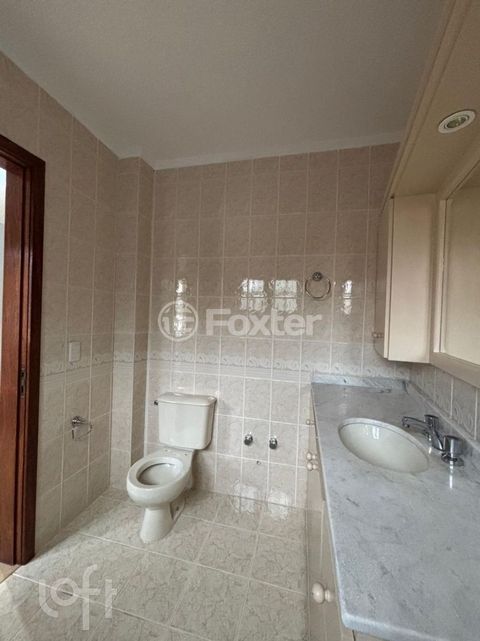Image 15 - 307042