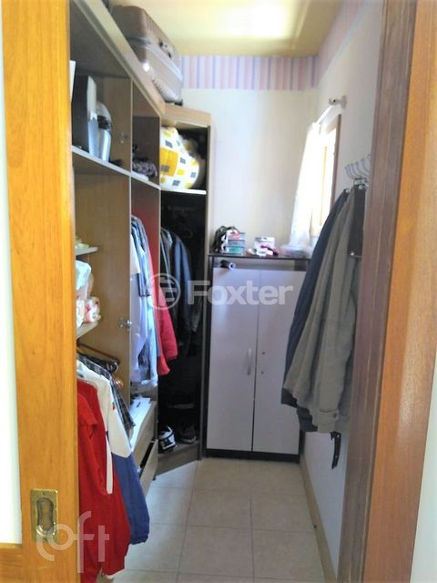 Image 17 - 307043