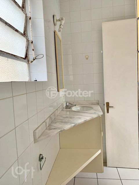 Image 11 - 307745