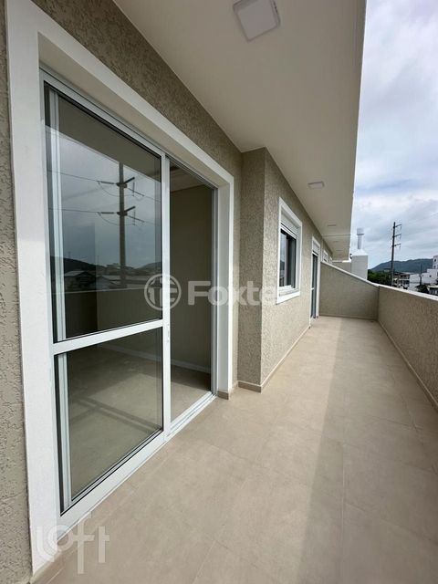 Image 8 - 308083