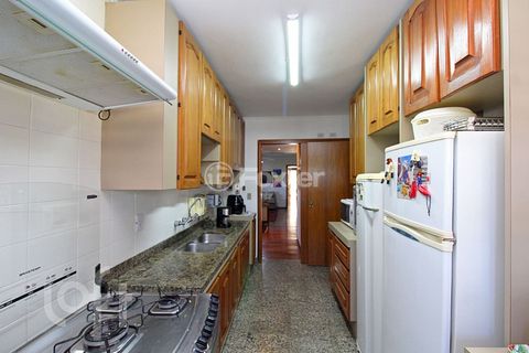 Image 13 - 308322