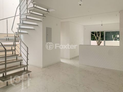 Image 5 - 308405